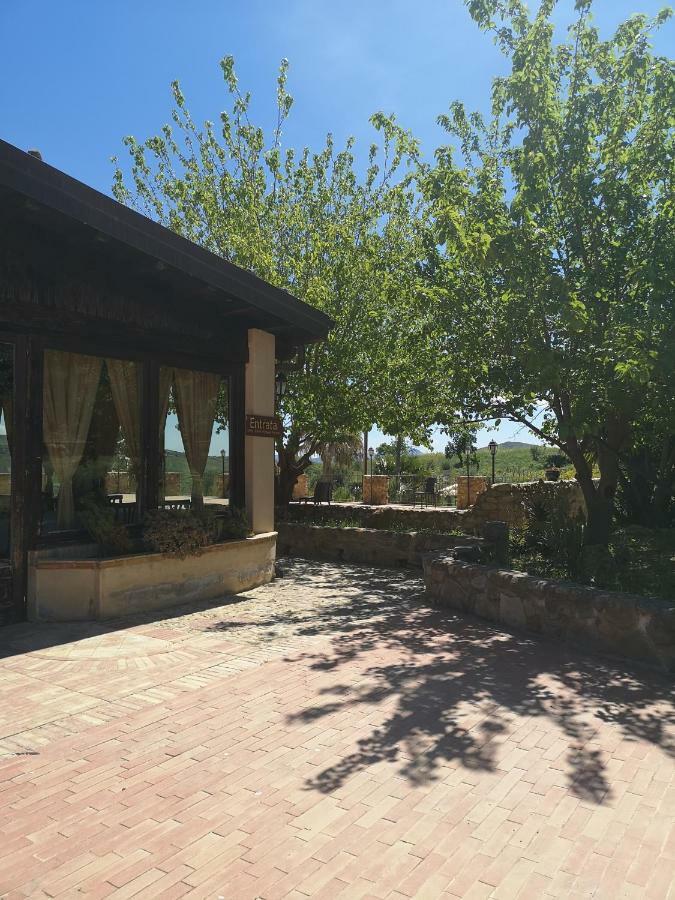 Вілла Sperone Agriturismo Assoro Екстер'єр фото