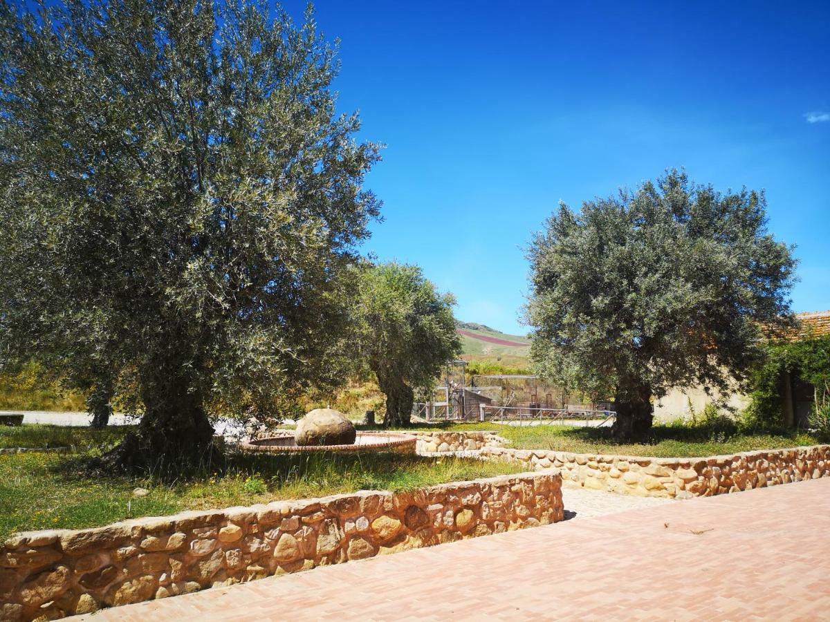 Вілла Sperone Agriturismo Assoro Екстер'єр фото