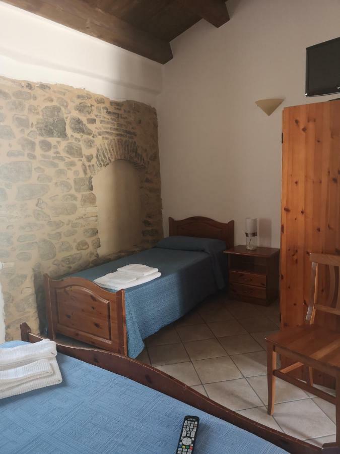 Вілла Sperone Agriturismo Assoro Екстер'єр фото